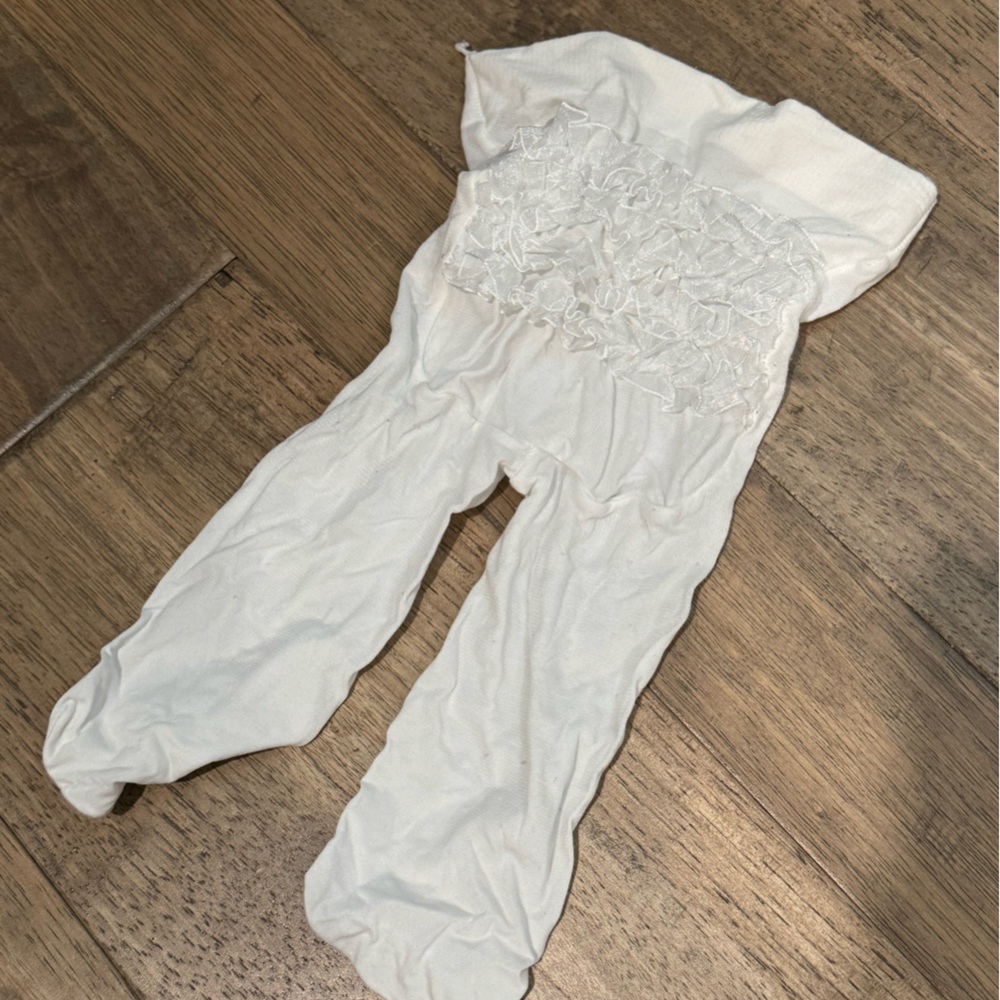 White Ruffled Baby Tights / footed Leggings